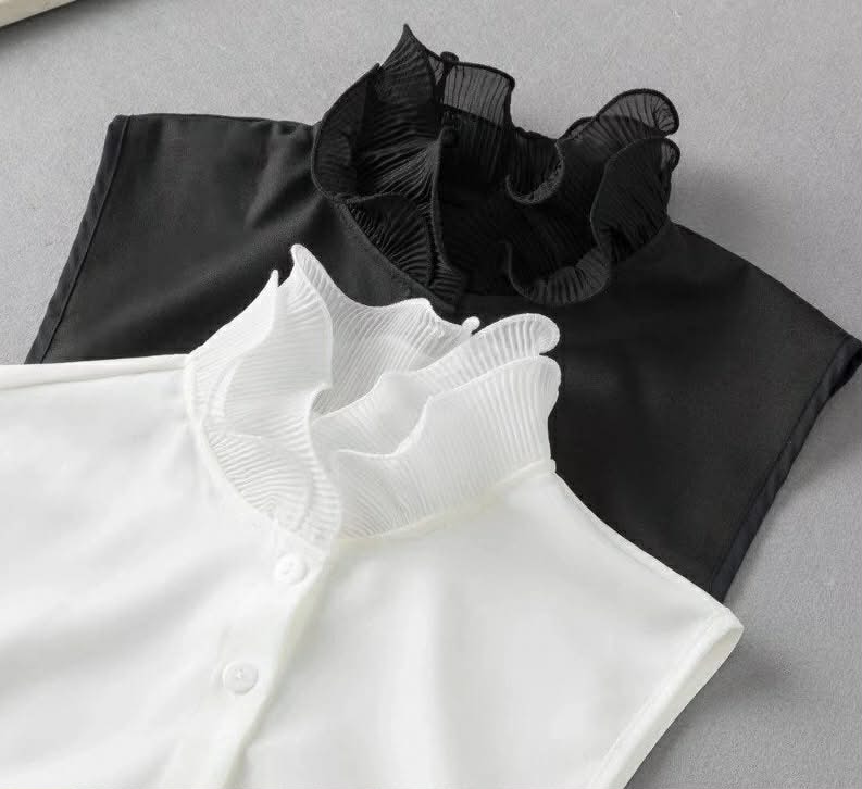 Black & White Ruffle Collar Dickie